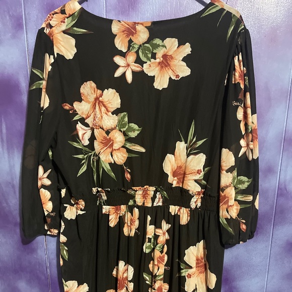 Women Black Floral Dress - Picture 3 of 8